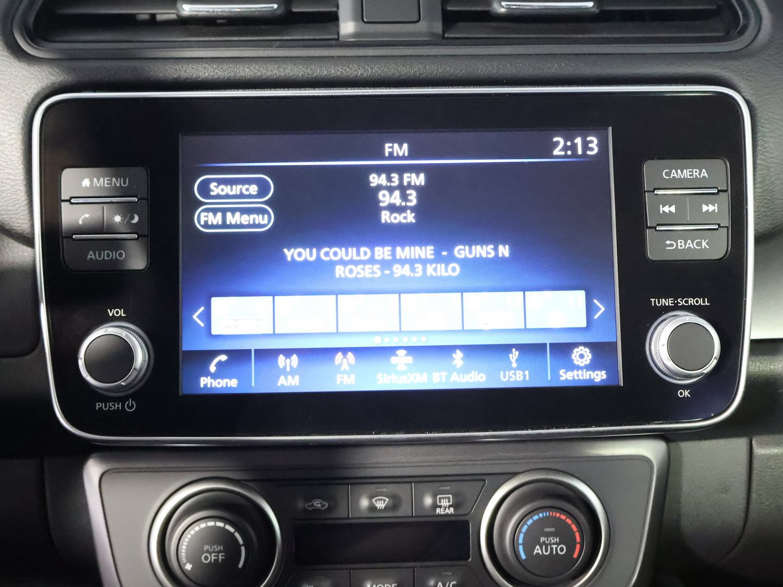 Used 2025 Nissan Leaf S FWD image 40