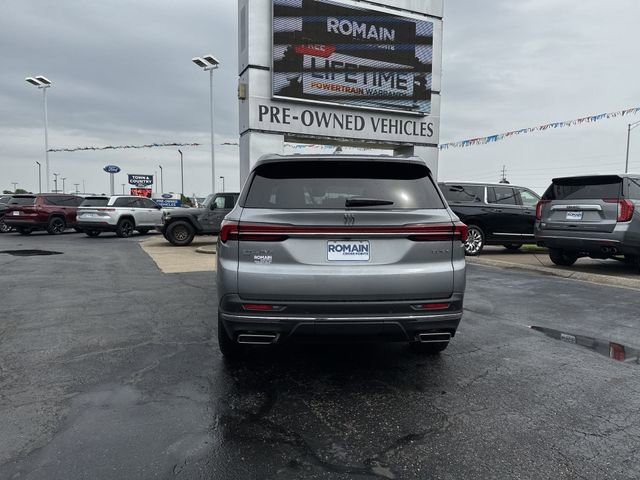 Used 2026 Buick Enclave Preferred w/ Power Package AWD/4WD image 4