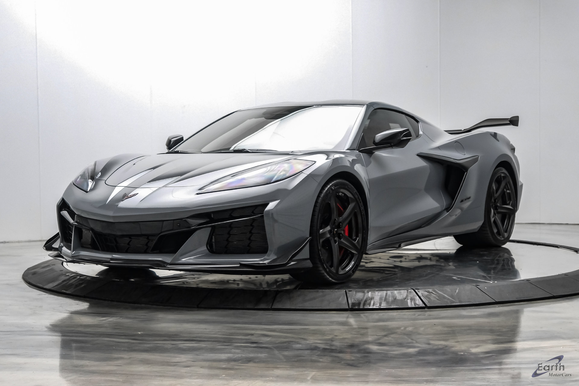 Used 2025 Chevrolet Corvette Z06 w/ Z07 Performance Package RWD image 6