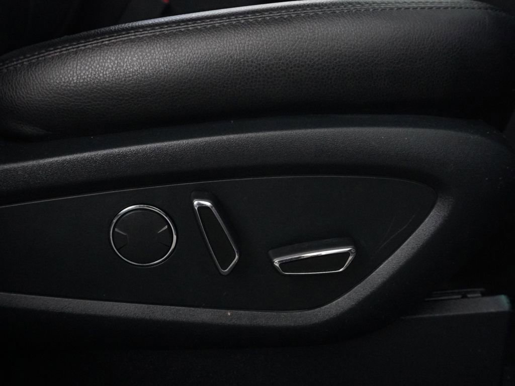 Used 2018 Lincoln MKX Premiere image 23