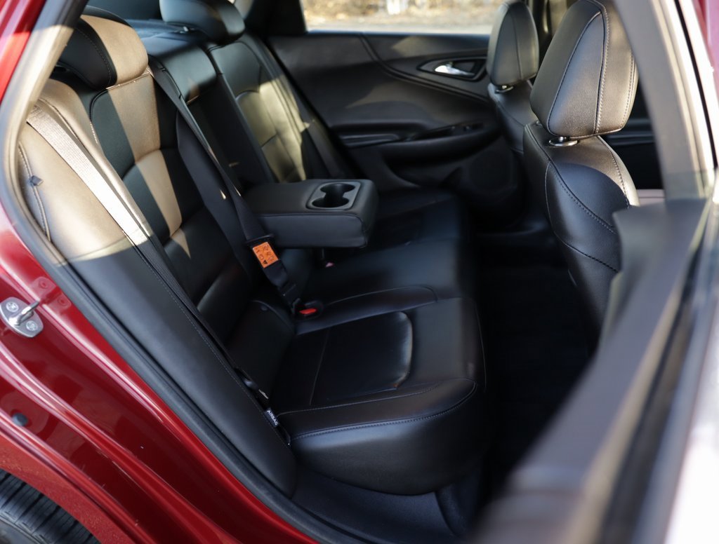 Used 2017 Chevrolet Malibu LT w/ Leather Package image 27