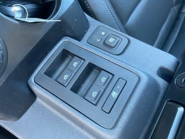 New 2025 Ford Bronco Badlands image 11