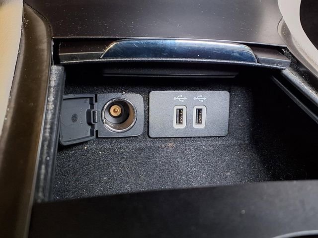 Used 2018 Lincoln MKC Select w/ Select Plus Package image 9