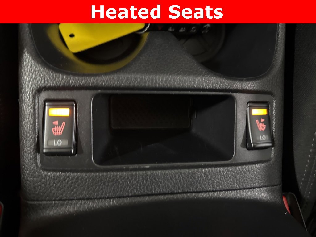 Used 2017 Nissan Rogue SV image 4