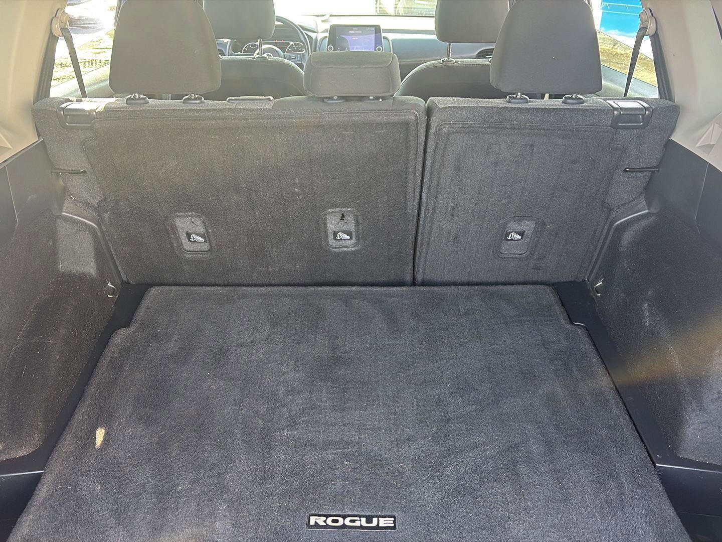Used 2023 Nissan Rogue SV image 22