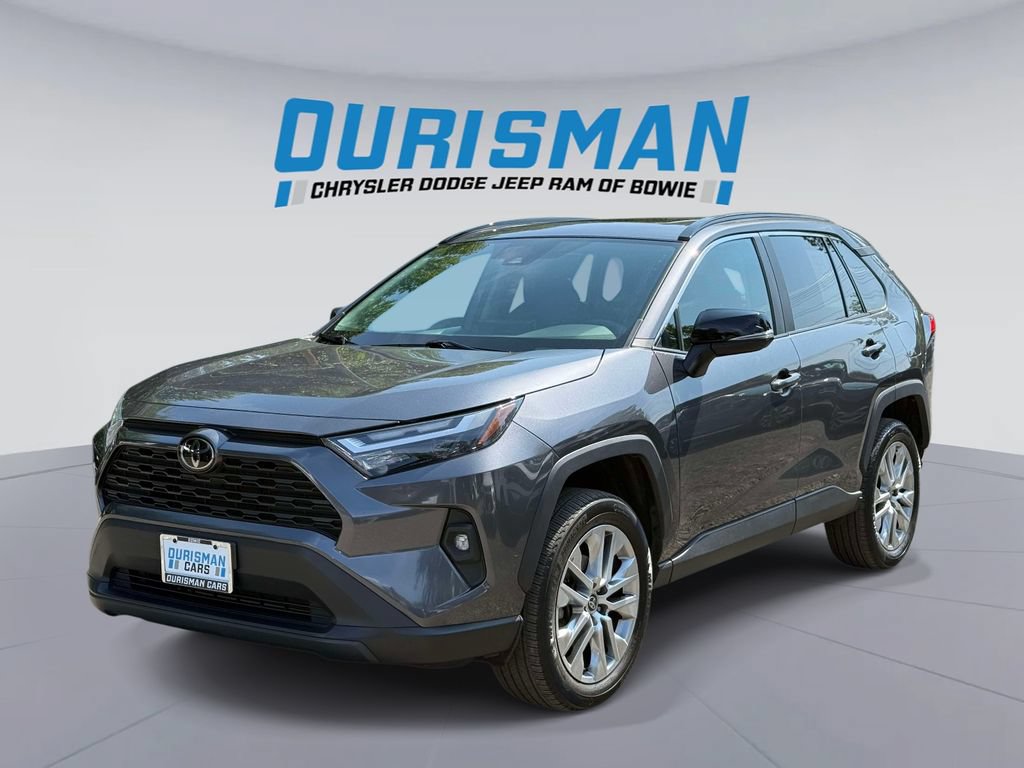 Used 2024 Toyota RAV4 XLE Premium w/ Weather Package AWD/4WD image 5