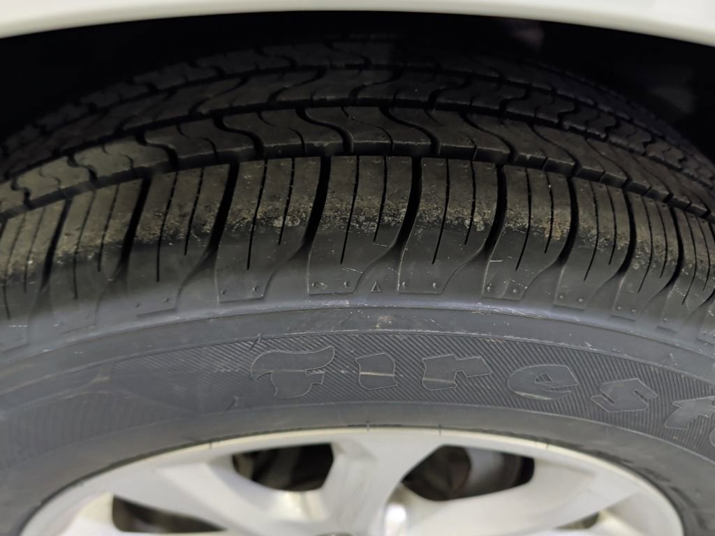 Used 2019 Chevrolet Equinox LT image 10