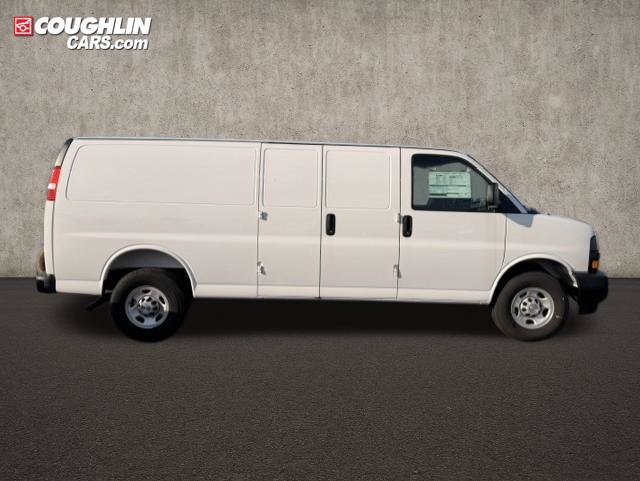 New 2026 Chevrolet Express 3500 Extended w/ Driver Convenience Package RWD image 1