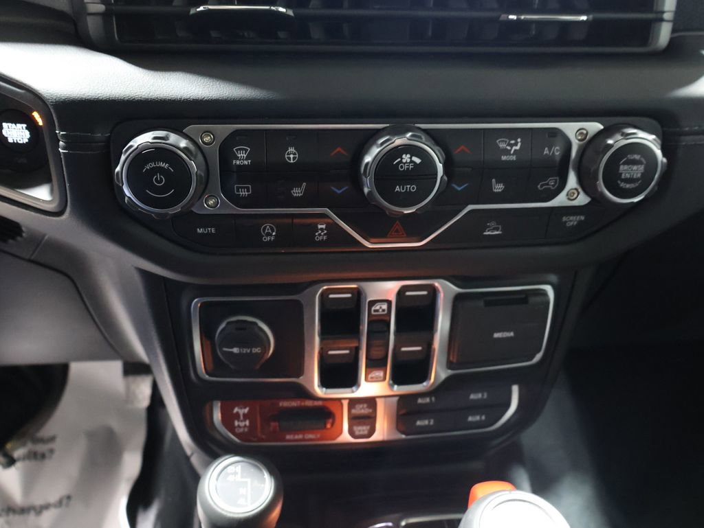 Used 2024 Jeep Wrangler Unlimited Rubicon w/ Convenience Group image 27