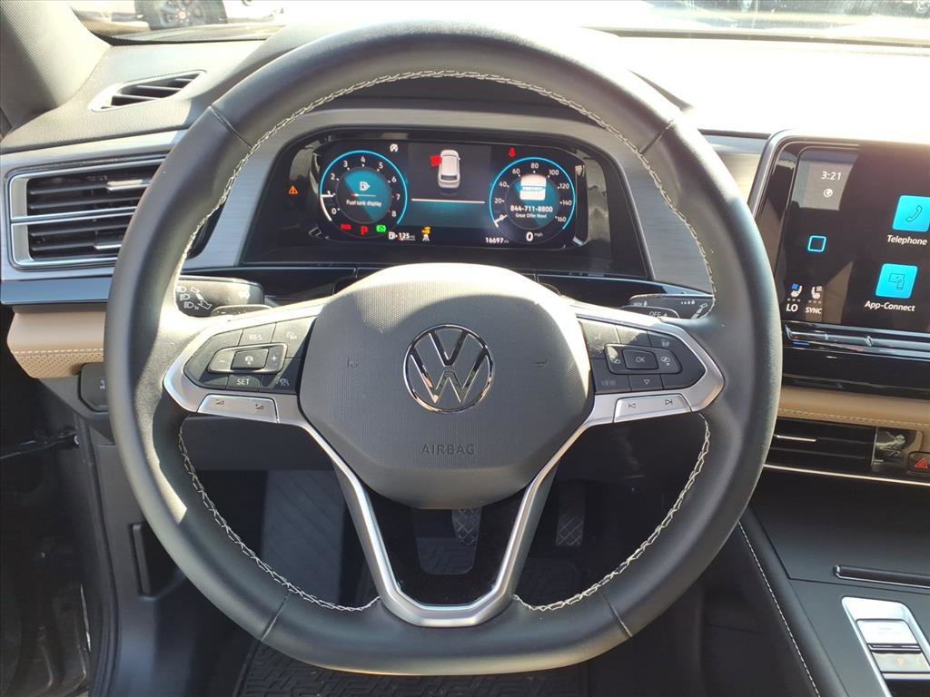 Used 2024 Volkswagen Atlas Cross Sport SE image 20