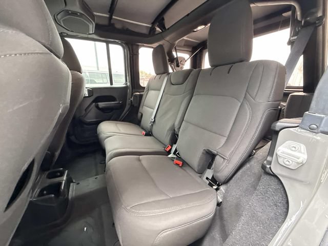 Used 2022 Jeep Wrangler Unlimited Sport AWD/4WD image 18