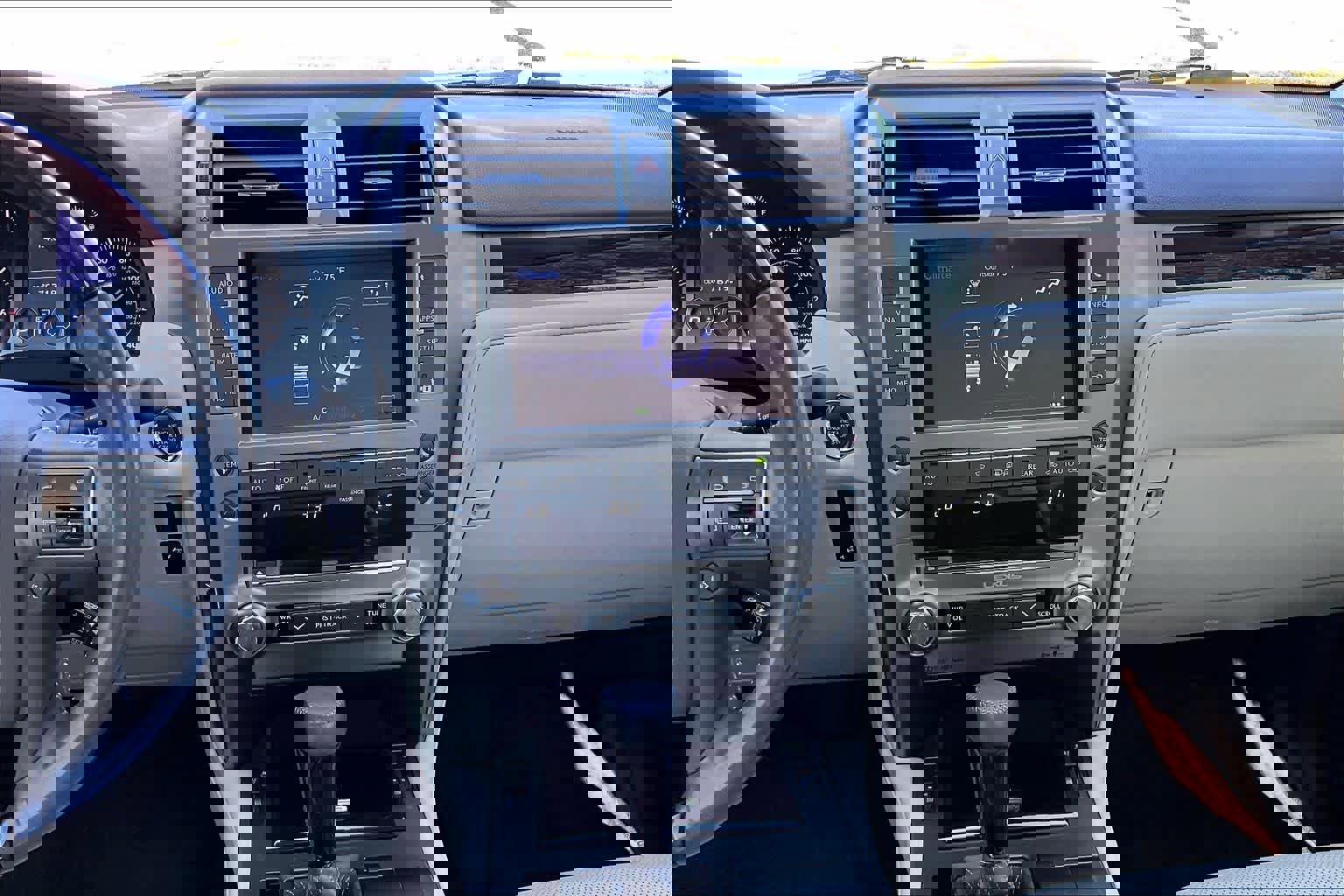 Used 2018 Lexus GX 460 Premium w/ Premium Package image 7