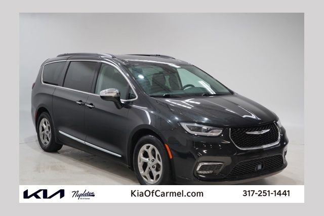 Used 2023 Chrysler Pacifica Limited image 1