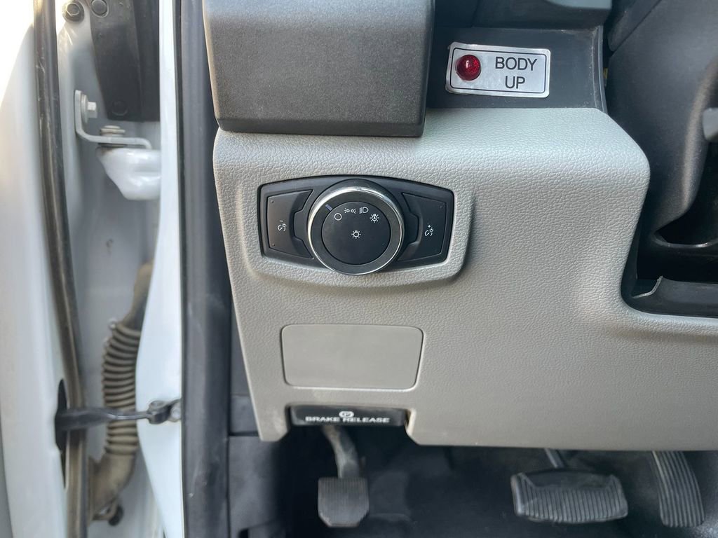 Used 2020 Ford F550 4x4 Regular Cab Super Duty w/ Power Equipment Group image 14