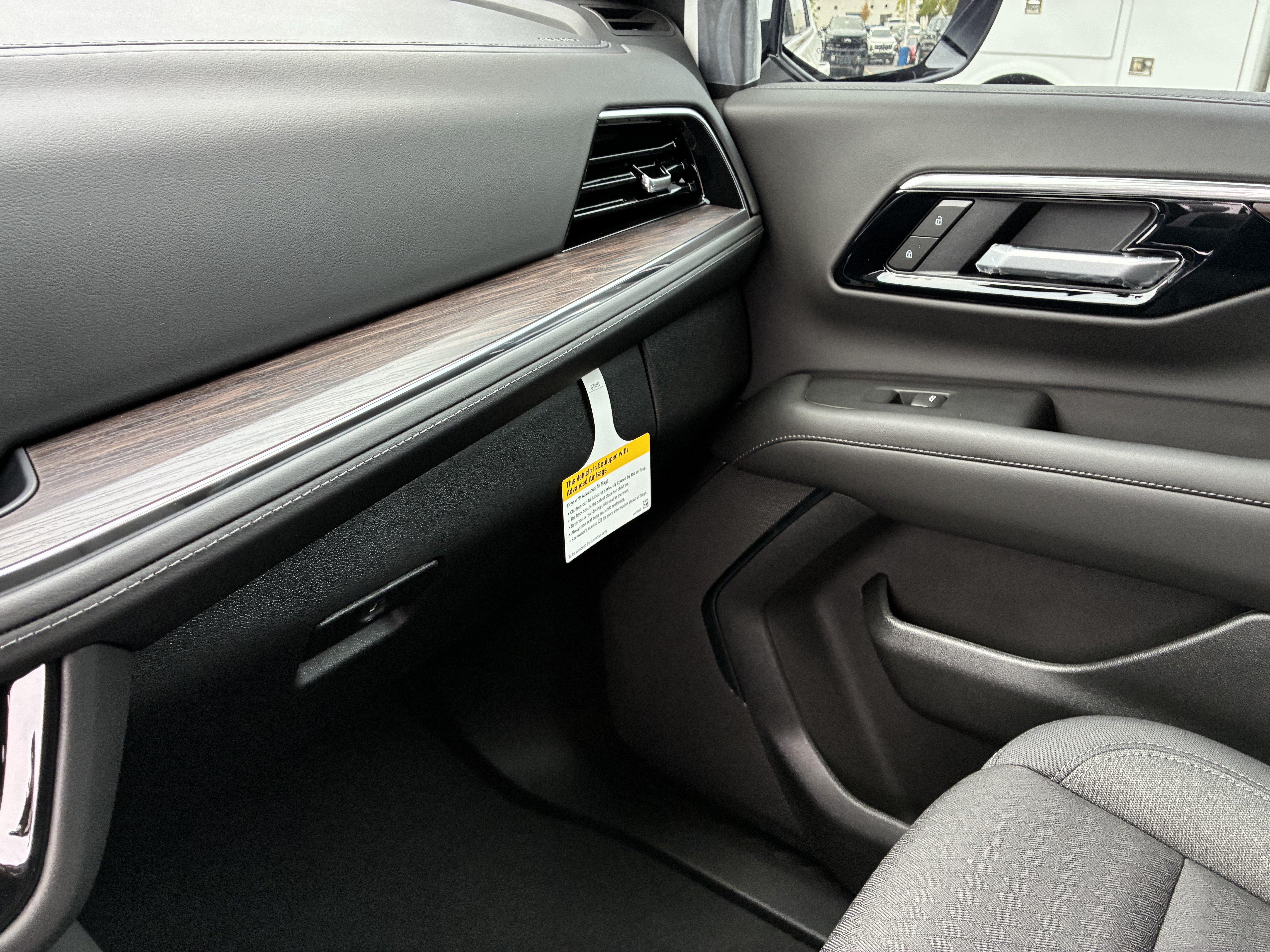 New 2026 Chevrolet Suburban LS w/ Max Trailering Package RWD image 36