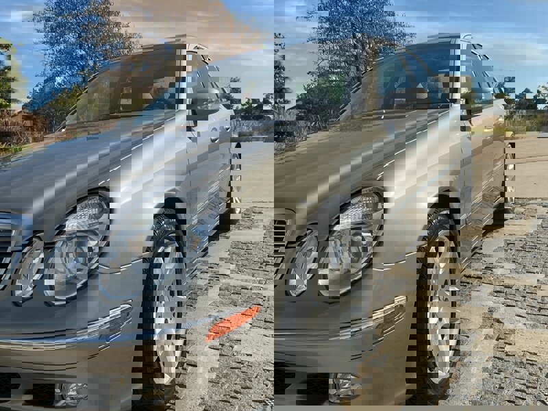 Used 2003 Mercedes-Benz E 500 Sedan image 8