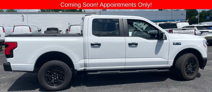 Used 2025 Ford F150 Lightning Pro AWD/4WD image 2