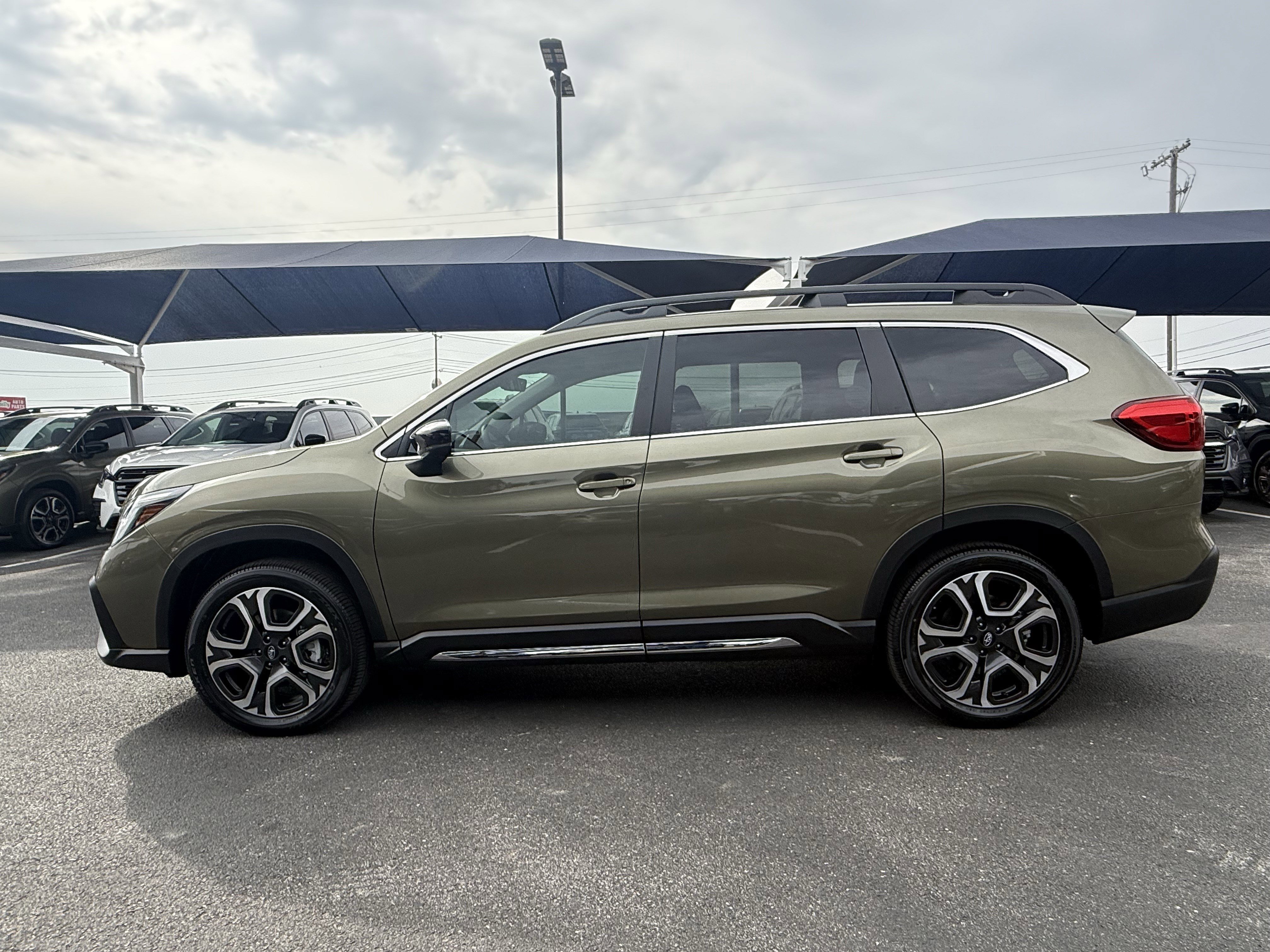 New 2026 Subaru Ascent Limited image 4