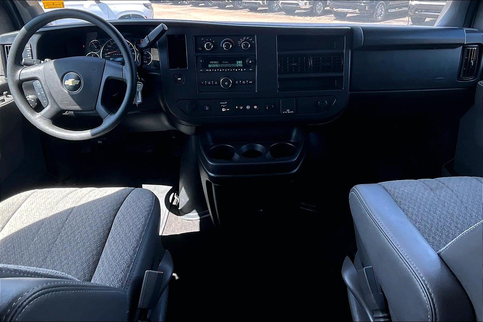 Used 2025 Chevrolet Express 3500 LT w/ LT Preferred Equipment Group RWD image 15