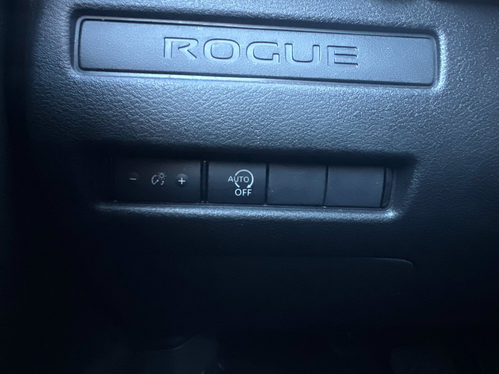 Used 2023 Nissan Rogue S FWD image 21