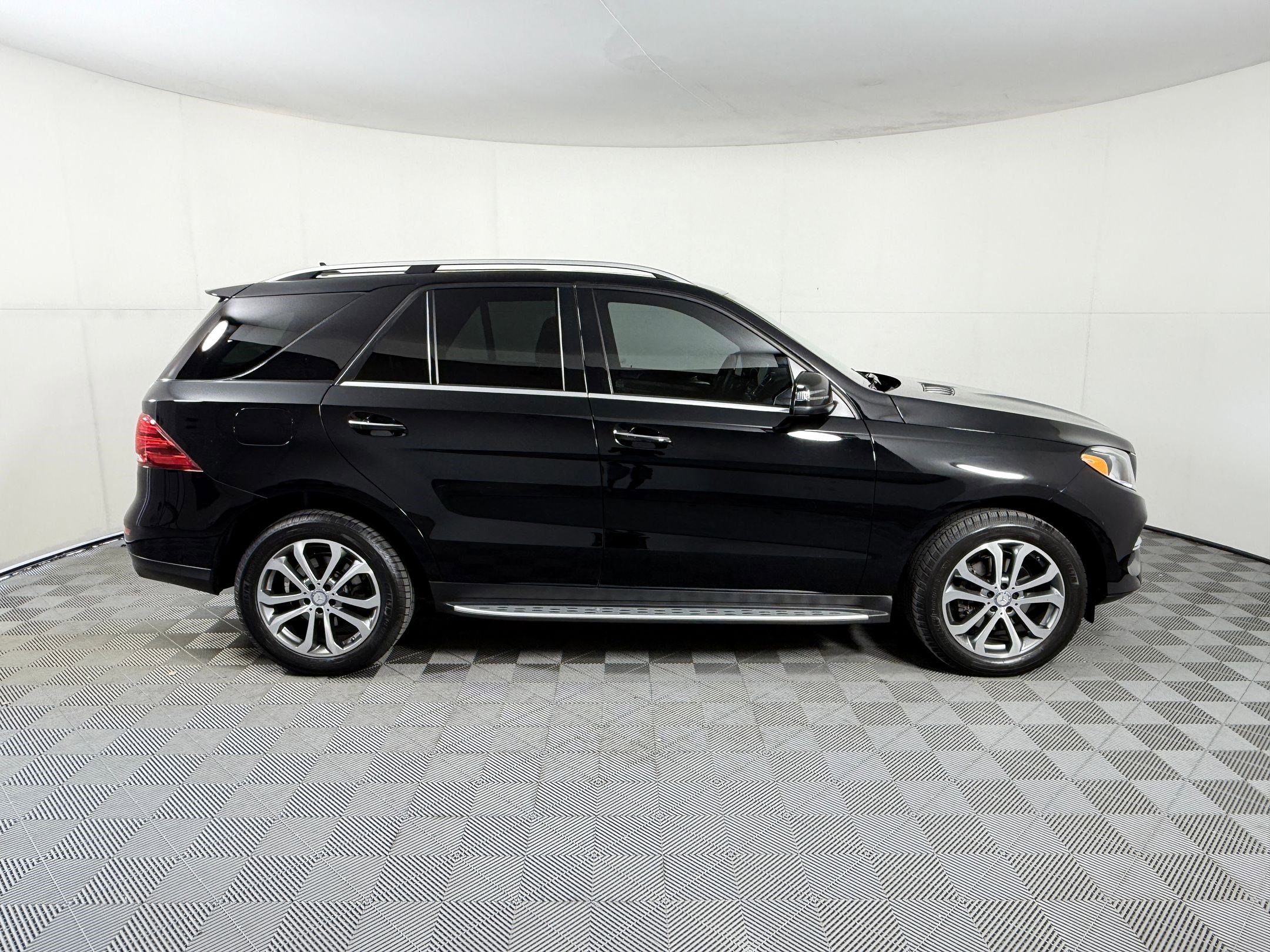 Used 2017 Mercedes-Benz GLE 350 image 8