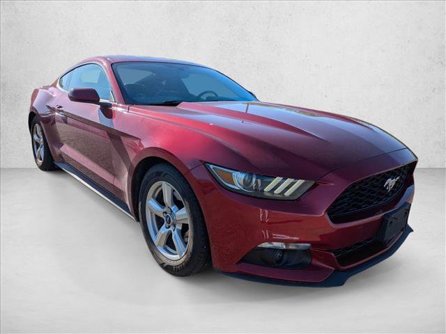 Used 2015 Ford Mustang Coupe RWD image 3