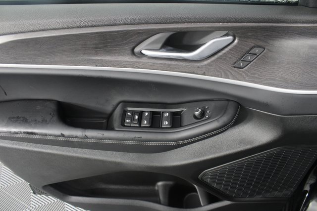 New 2025 Jeep Grand Cherokee L Limited w/ Trailer Tow Package image 14