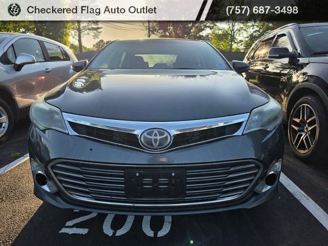 Used 2013 Toyota Avalon Limited w/ Technology Pkg image 2
