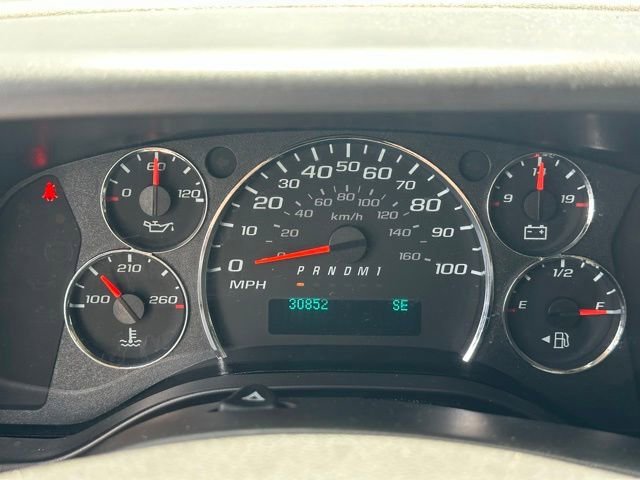 Used 2024 Chevrolet Express 3500 LT w/ LT Preferred Equipment Group RWD image 6