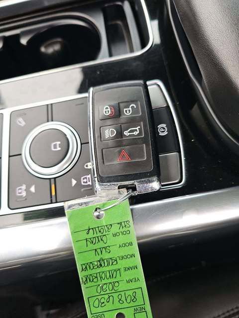 Used 2020 Land Rover Range Rover Sport HSE image 4