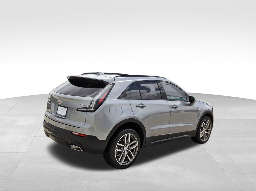 Used 2023 Cadillac XT4 Sport image 4