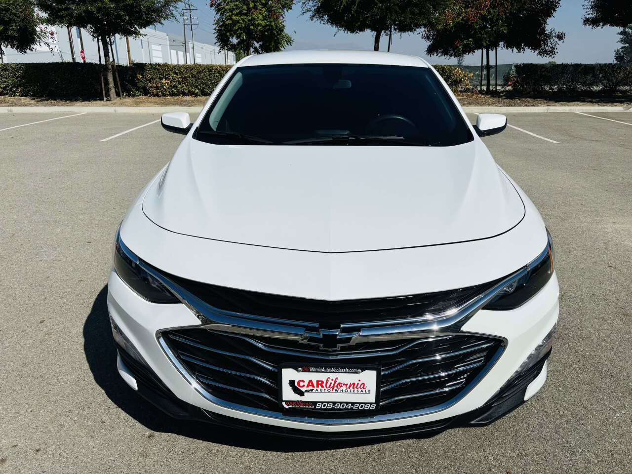Used 2022 Chevrolet Malibu LT image 2