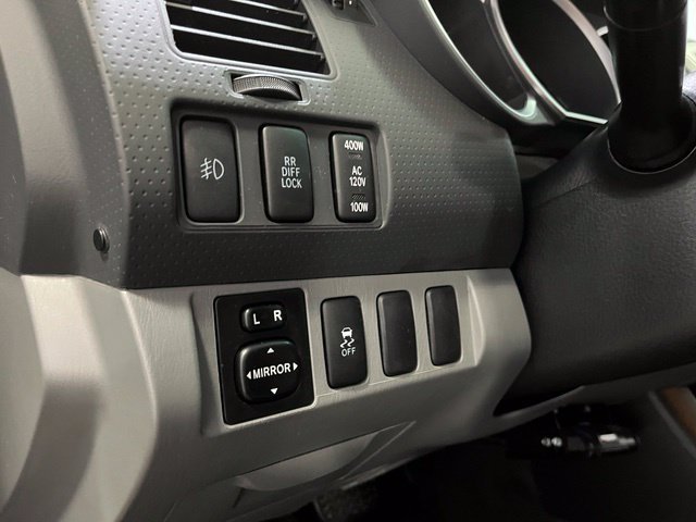 Used 2015 Toyota Tacoma PreRunner w/ TRD Off-Road Package RWD image 15