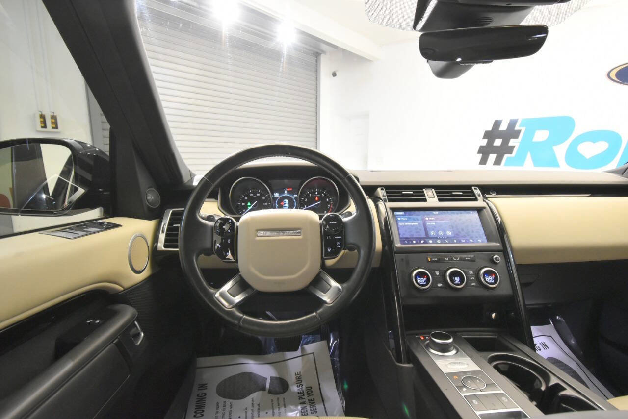 Used 2020 Land Rover Discovery SE AWD/4WD image 20