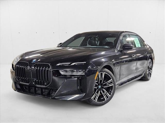 New 2025 BMW 750e xDrive