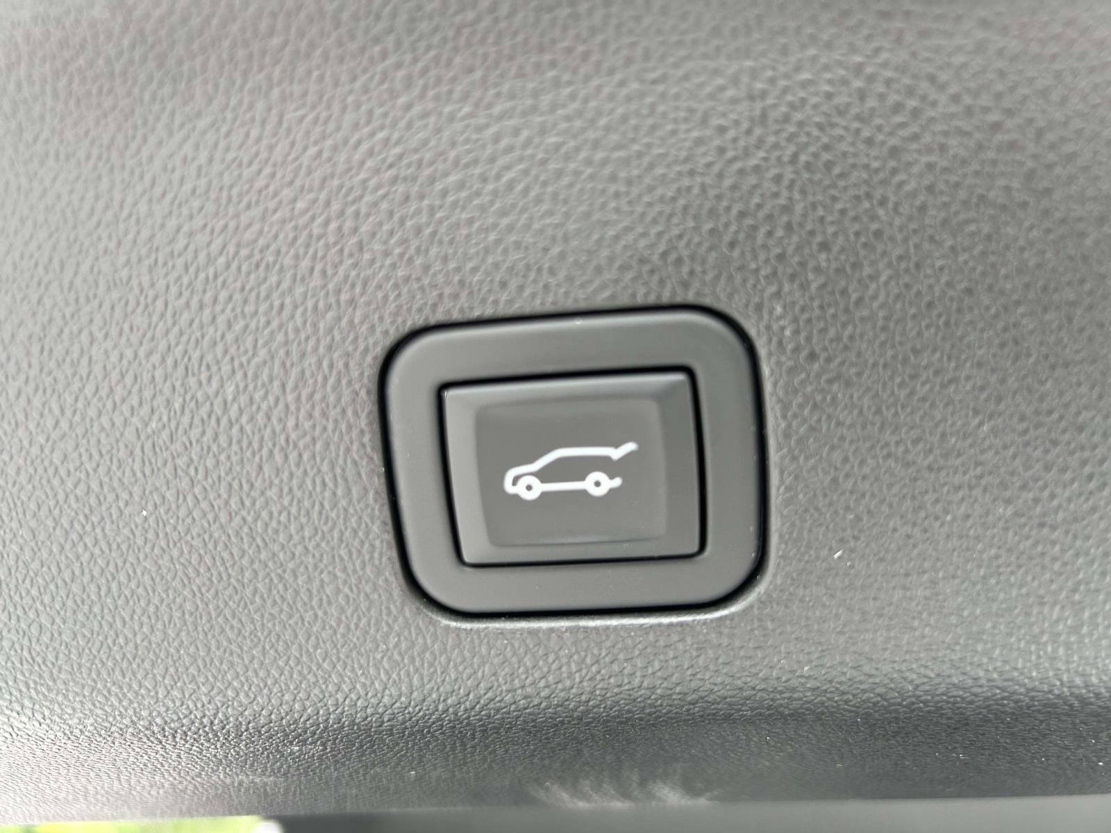 Certified 2023 Cadillac Escalade Sport AWD/4WD image 10