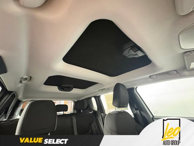 Used 2015 Jeep Renegade Sport w/ Power & Air Group FWD image 20