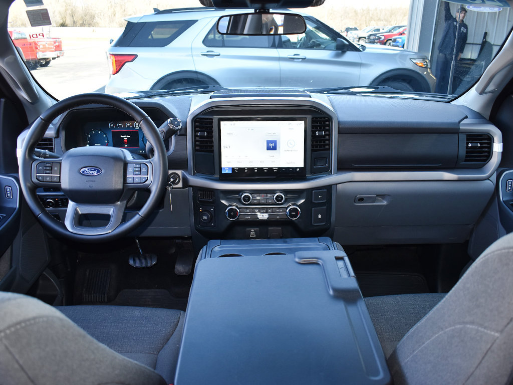 Used 2025 Ford F150 XLT w/ Equipment Group 301A Standard AWD/4WD image 4