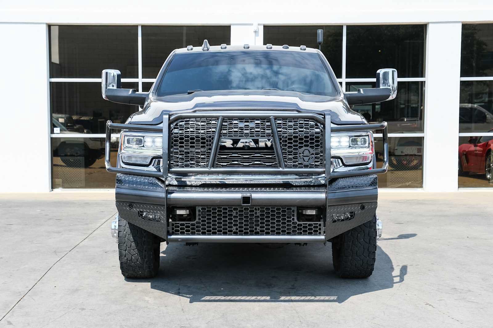 Used 2020 RAM 3500 Limited AWD/4WD image 2