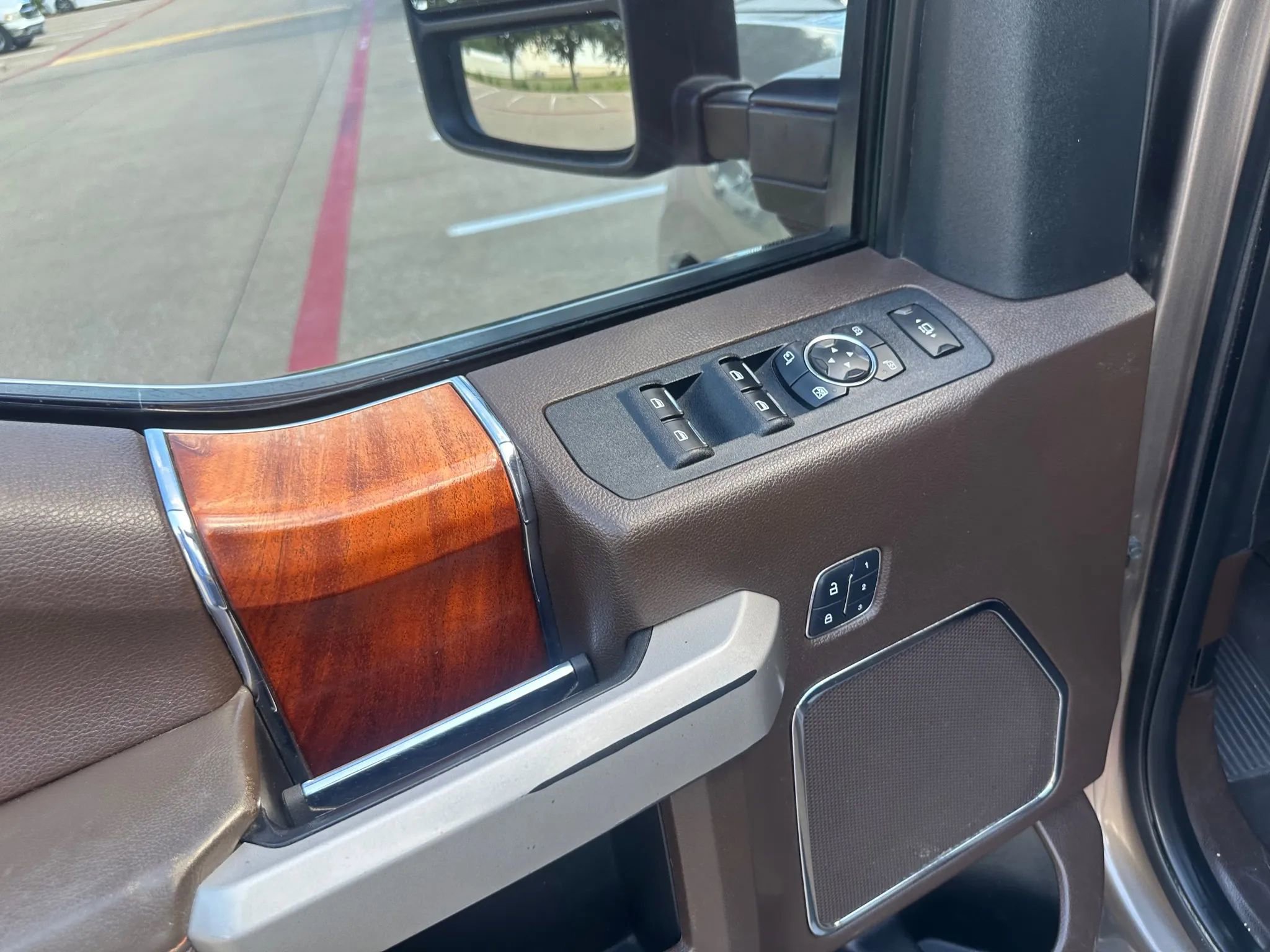 Used 2019 Ford F350 King Ranch w/ King Ranch Ultimate Package image 35