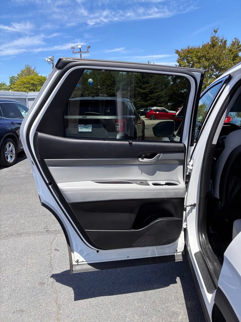 Used 2025 Hyundai Palisade SEL AWD/4WD image 52