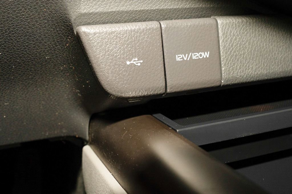 Used 2023 Toyota Camry SE FWD image 13