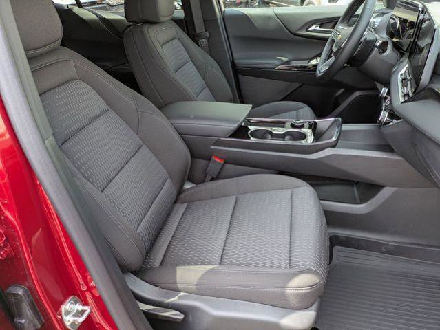New 2026 Chevrolet Equinox LT w/ LPO, Floor Liner Package AWD/4WD image 29