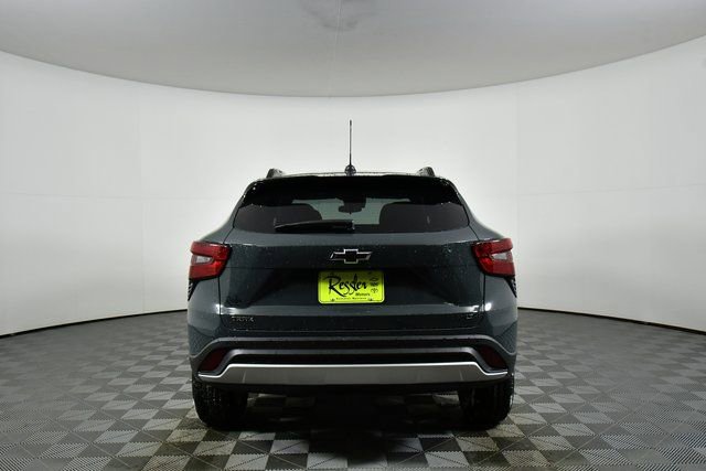 New 2026 Chevrolet Trax LT w/ Driver Confidence Package image 12