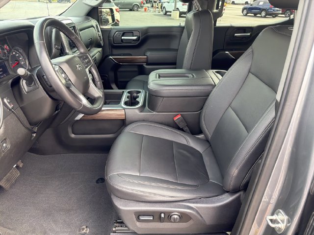 Used 2021 Chevrolet Silverado 1500 LT Trail Boss w/ Convenience Package II AWD/4WD image 9