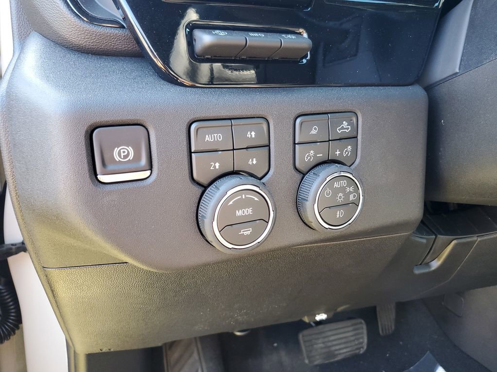 New 2026 Chevrolet Silverado 2500 ZR2 image 29