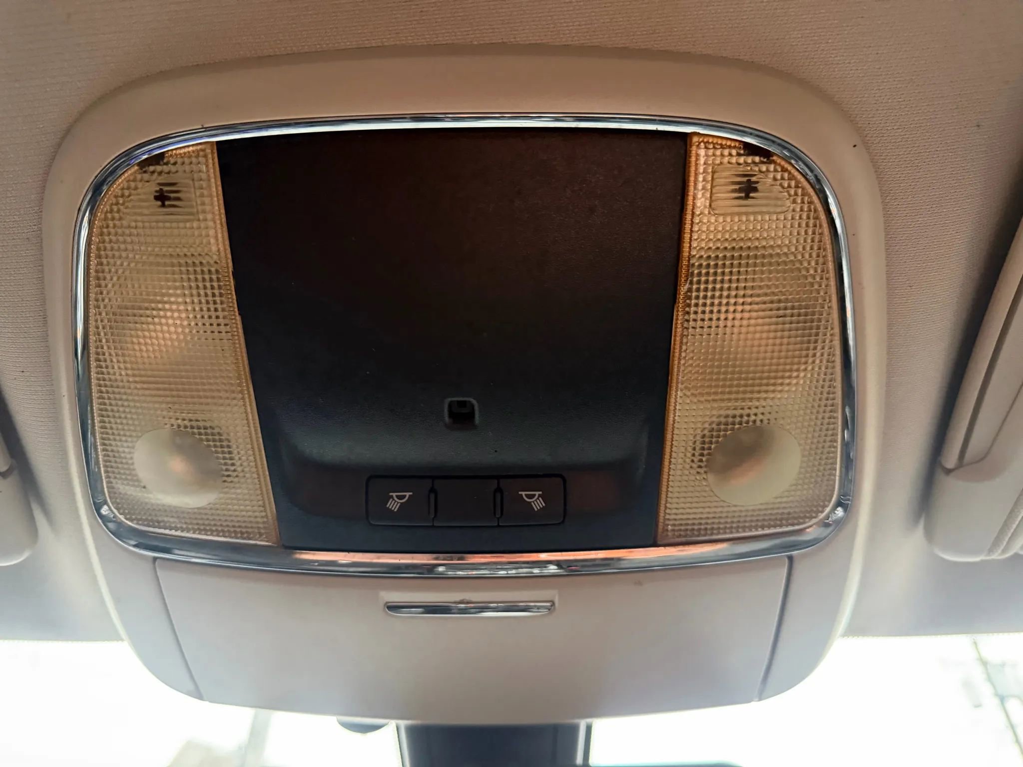 Used 2018 Chrysler 300 Touring w/ Chrome Appearance Package image 21