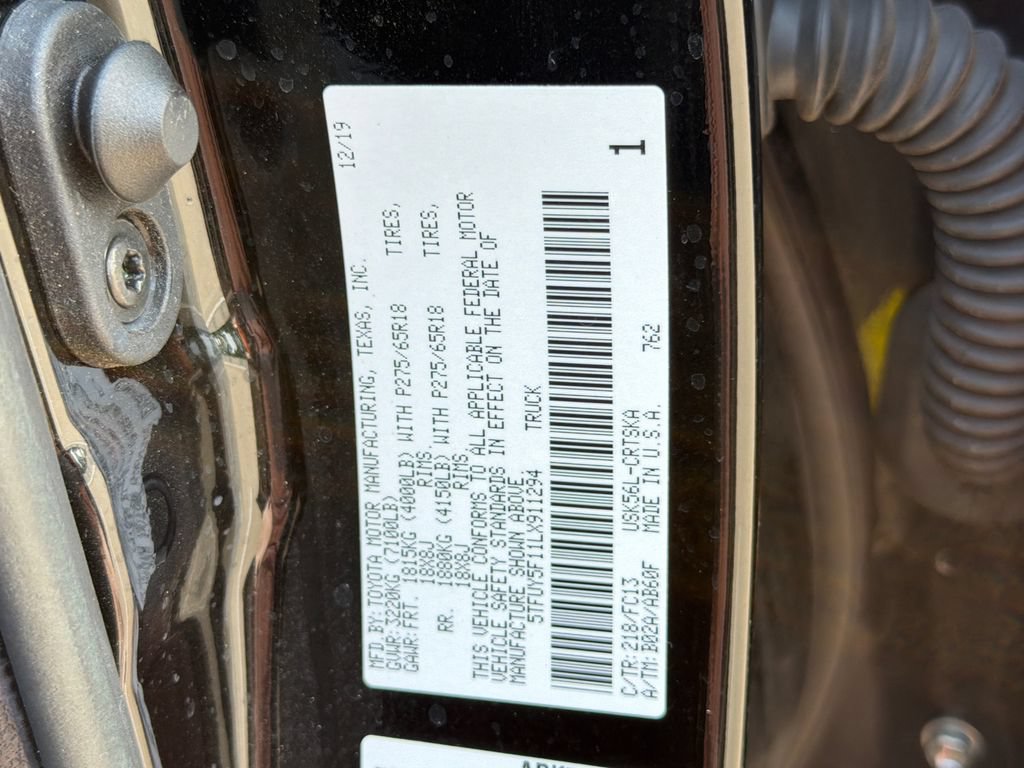 Used 2020 Toyota Tundra SR5 w/ SR5 Convenience Package AWD/4WD image 32
