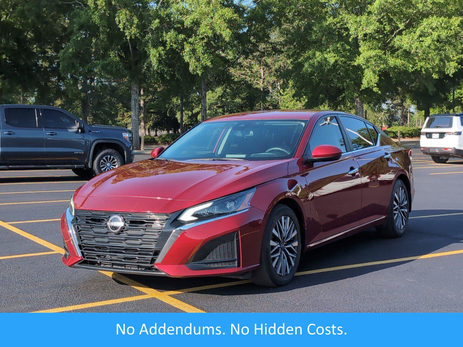 Used 2023 Nissan Altima 2.5 SV FWD image 1