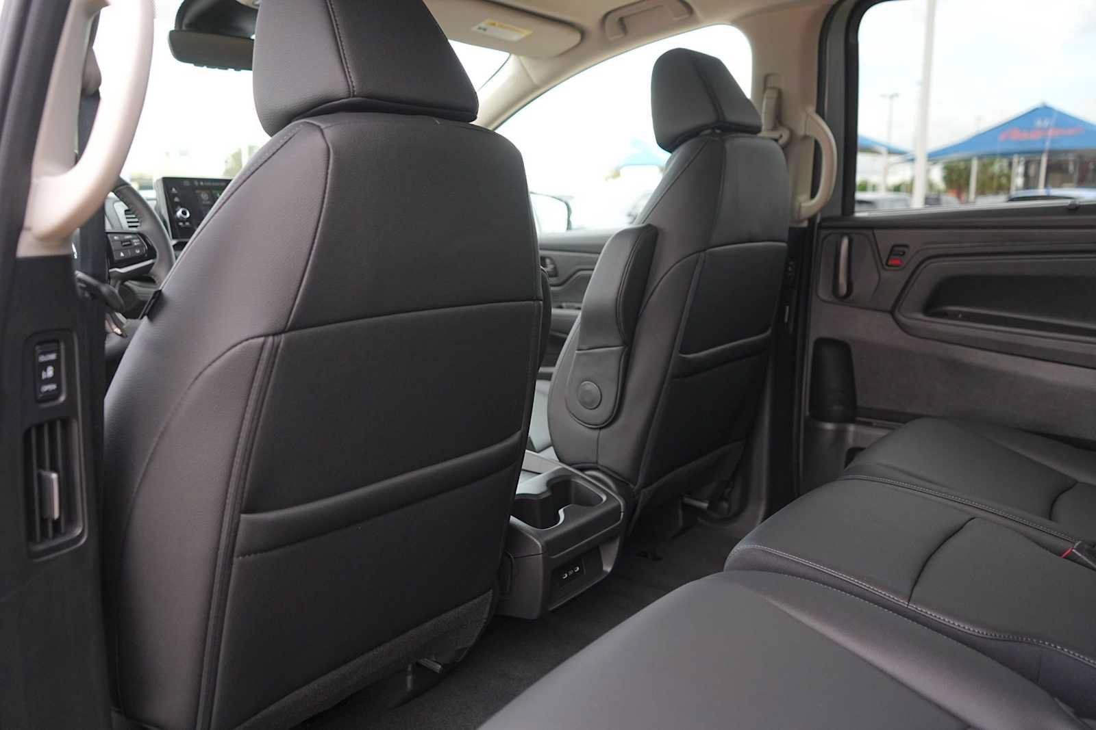 Certified 2026 Honda Odyssey EX-L image 13